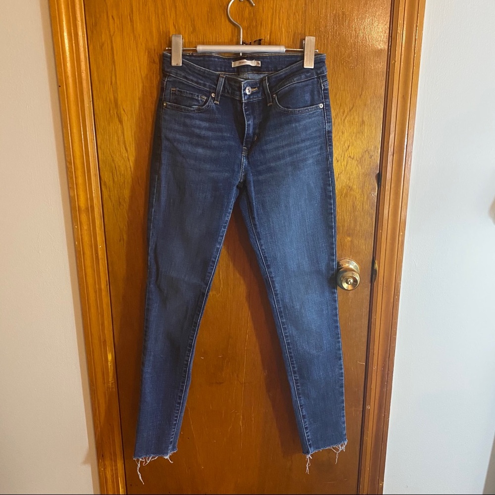 LEVI Jeans 711